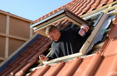 Pose de fenêtres de toit Velux à Alleuze